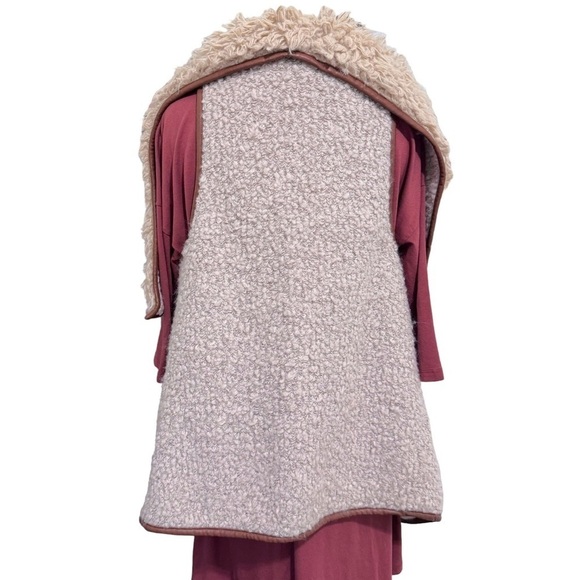 Love Tree Faux Fux Wool Blens Fleece Vest Size Small Popcorn Texture - Picture 3 of 9